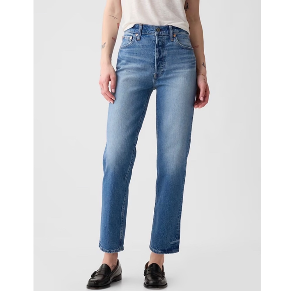 GAP Cheeky Straight Leg High Rise Button Fly Jeans in Medium Wash Size 10S - Picture 2 of 14